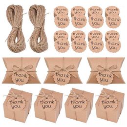 Geschenkwikkeling 10/20/30/50 stks Mini kussenvorm Kraft Paper Candy Box Wedding Boxes met lint en bedankt tags voor thuisfeestbenodigdheden1