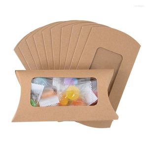 Geschenkwikkeling 10/20 stcs Kraft Paper Candy Boxes kussenvormige transparante raamverpakkingsdoos voor bruiloft Verjaardagsfeestjes Kinderbenodigdheden