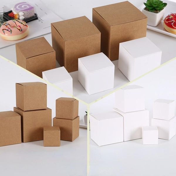 Papel de regalo 10-50 Uds. Cajas de dulces blancas cuadradas de papel Kraft caja de paquete bolsas de almacenamiento de galletas para pasteles de boda