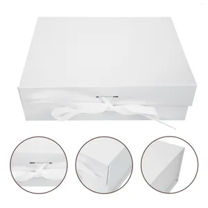 Geschenkwikkeling 10 PCS Box Wedding Boxes Magnetic Paper aanwezig Inklapbare voorkeur Men Verpakking Bruidsmeisje Candy Sieraden Keepselcadeaus