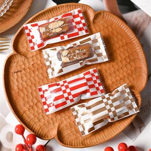 Emballage cadeau 100pcs 4x9cm 2024 Année chinoise Plaid Toffee Emballage Nougat Sucre Café Candy Machine Sacs d'étanchéité