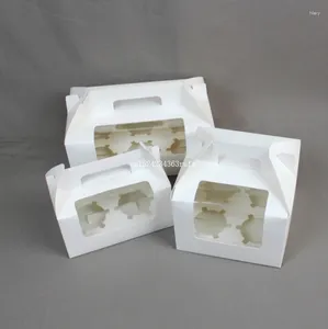 Cadeau cadeau 100pcs boîtes à gâteaux boîte d'emballage de biscuits boîte de papier blanc cupcake avec poignée 4 tailles