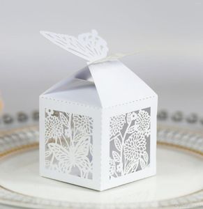 Emballage cadeau 100pcs laser creux ivoire papillon boîte à bonbons perle papier chocolat emballage