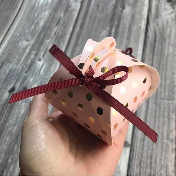 Emballage cadeau 100pcs luxe or dot boîte à bonbons rose beige gland boxe fournitures de fête mignon flamant rose emballage pour mariage anniversaire décor