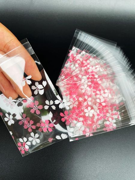 Enveloppe cadeau 100pcs Pink Floral Imprimelle auto-scellant sac Opp Sacs