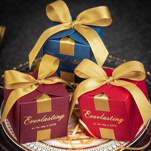 Envoltura de regalo 100 unids Favores de boda para invitados a granel Azul marino Decoraciones de fiesta Caja Bonbonniere con RibbonGift