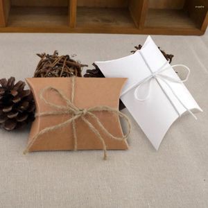 Envoltura de regalo 100 unids Blanco Marrón Lindo Pequeña Forma de Almohada Caja de Caramelo Vintage Rústico Favor de Boda Fiesta Invitado Bolsa Kraft Embalaje de Papel