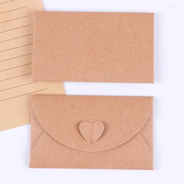 Cadeau cadeau 10pcs carte lettre d'amour à la main kraft papier bouton enveloppes enveloppe