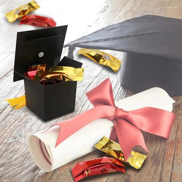 Enveloppe-cadeau 10pcs Classe de bricolage de 2024 Félicitations Sacs Bachelor Candy Box Borduation Graduation Party Supplies Packaging Boîtes