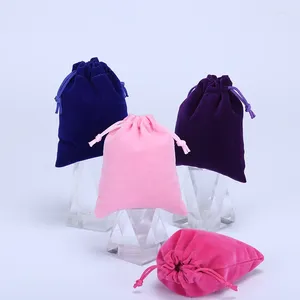 Geschenkomschakeling 10 stks Flanel Drawstring Tassen Virgin Haar Sieraden Make -up Verpakking Tas Zwart Rood Pink Bruin Blauw zakje