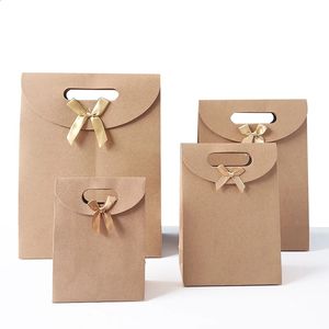 Cadeau cadeau 10pcs Flip Top Bow Kraft Papier Sac cadeau Sac en papier japonais avec fermoir Sac fourre-tout Cadeau Vêtements Sacs à provisions 231109