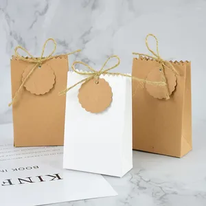 Enveloppe cadeau 10pcs Sac en papier kraft avec étiquette bijoux biscuit de bonbons emballage Boîte de mariage Faveur pour les fournitures de fête des invités