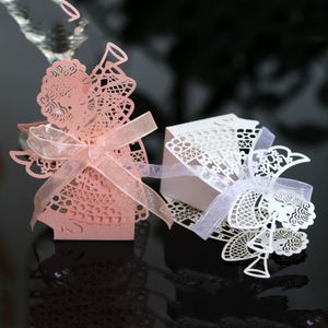 Geschenkomschakeling 10 stks Laser Cut Hollow koets Gunst geschenken Angel Girl Candy Boxes met lint verjaardag Baby shower bruiloft feestbenodigdheden 221108