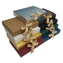 Geschenkomschakeling 10 stks OEM gekleurde geschenkdozen voor inpakken met lint trendy papieren verpakkingsdoos met deksels verschillende maat doosontwerp 230306