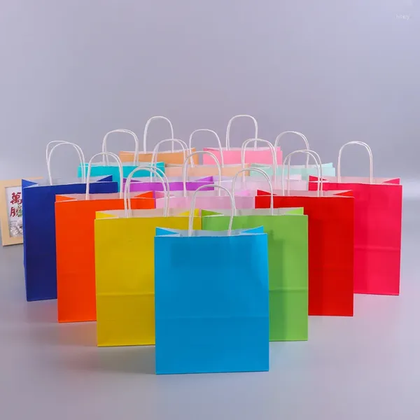 Envoltura de regalo 10 unids Fiesta Bolsa de papel Kraft con asas Reciclables Embalaje de compras Suministros de cumpleaños Candy Treat Tote al por mayor