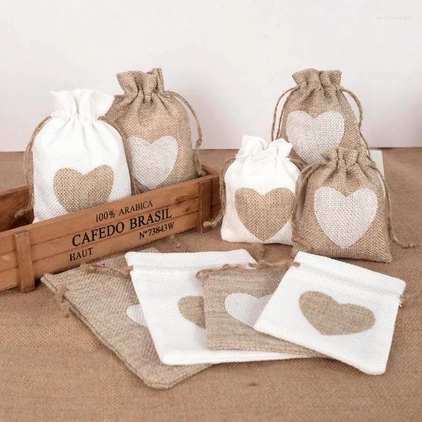 Cadeau cadeau 10pcs sac de toile de jute de mariage emballage de bonbons de Noël sacs de cordon de jute de coeur pour l'année d'anniversaire décor de fête pochette de bijoux