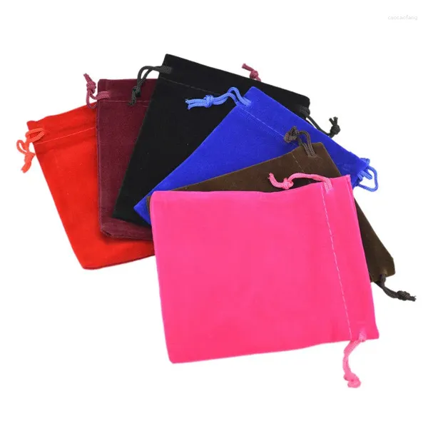 Cadeau cadeau 10x15cm bijoux velours cordon sacs 50pcs pochette paquet de tissu doux pour la poussière de fête de mariage