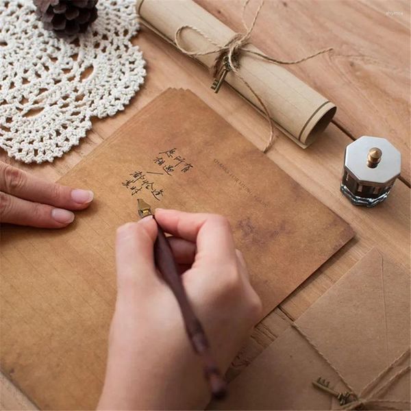 Envoltura de regalo 12 pcs/paquete envuelto retro carta de kraft papel vintage escritura sobres de ventana invitación de boda papelería