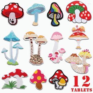 Cadeau cadeau 12 modèles / pack champignon design broderie patch tissu autocollant ensemble pour bricolage vêtements sacs décoration étiquette adhésive