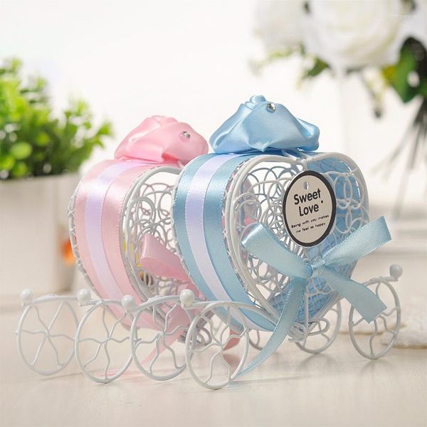 Cadeau cadeau 12pcs chariot en forme de coeur creux Pâques créatif bonbons chocolat biscuits sac décorations d'anniversaire bébé douche boîte de mariage