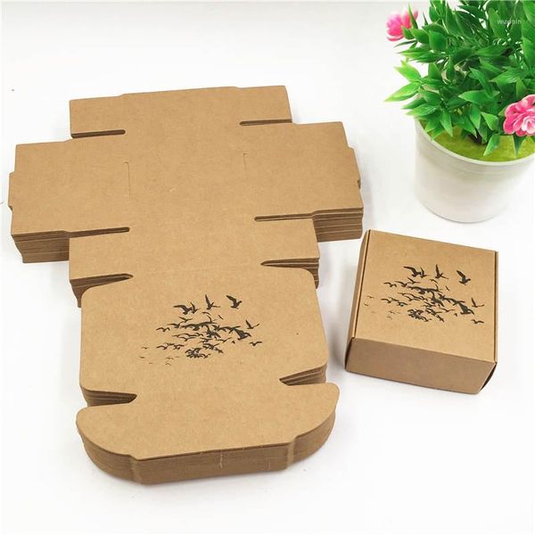 Envoltura de regalo 12 unids / lote 6.5x6.5x3 cm Plantas especialmente para usted Patrón Cajas de papel Kraft Embalaje de jabón Almacenamiento de contenedores de cartón