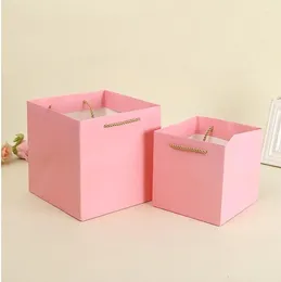 Geschenkomschakeling 16x16x16cm 10 stks grote vierkante witte roze kraft papieren zak met handgreep Cake Bloemverpakking Groothandel