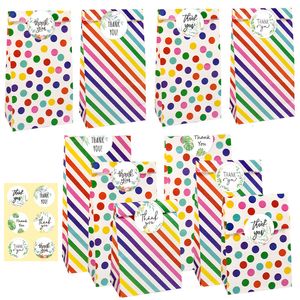 Cadeaupapier 18Sets Rainbow Stripe Dot Papieren Zakken Wedding Xmas Party Favor Bag met handgemaakte bedanksticker DIY Cadeaupapier Benodigdheden 230707