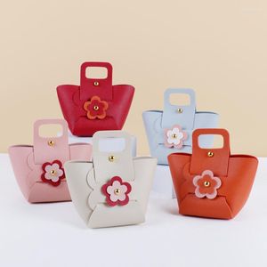 Enveloppe cadeau 1pc Nordic Style Le cuir de mariage Candons Candys Box sac à main Partage créatif Small Flower Decoration Emballage Sac