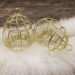 Enveloppe cadeau 1pcs mini-or Gold Hollowed Cage Cage Box Creative Wedding Packaging Emmack Metal Metal Container Festival Supplies Boîtes