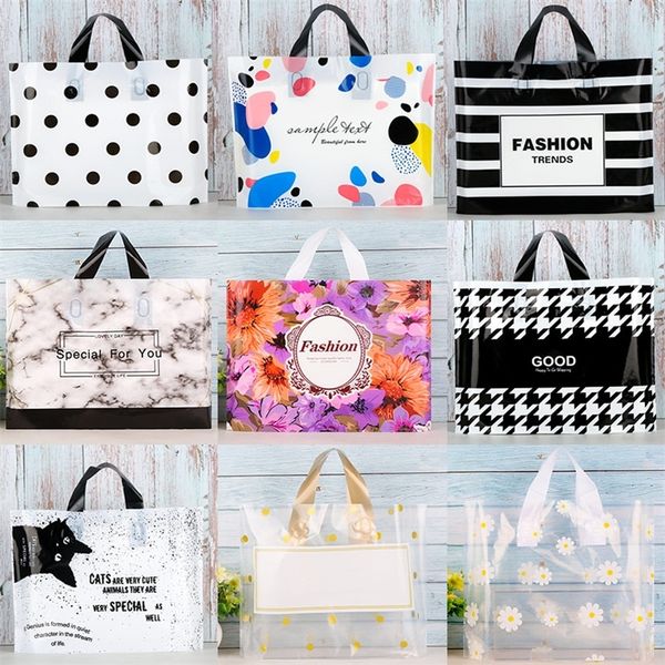 Envoltura de regalo 20PCS Bolsa de joyería Varios patrones Patrón lindo Bolsas de plástico con asa Caja de regalo Asas Caramelo Galleta Favor de fiesta Embalaje 220922