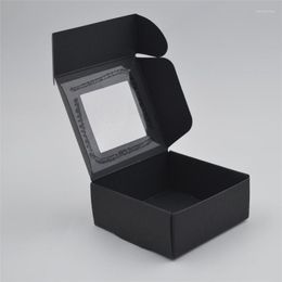 Cadeau cadeau 30pcs boîte noire / blanche emballage en papier kraft petites boîtes à savon faites à la main avec fenêtre transparente faveur de fête 8.5x8.5x3.5cm