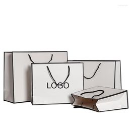 Envoltura de regalo 5/10 PCS Logotipo personalizado Bolsa de embalaje de papel Embalaje artesanal Personalización Compras de negocios Paquete de ropa Bolsas Kraft