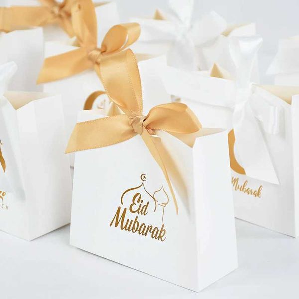 Enveloppe-cadeau 5/10 Sacs-cadeaux blancs blancs pour Eid Al Fitr Moubarak avec bretelles papillon Ramadan Karim Cookies Boxes Muslim Party Party Packaging Bagsq240511