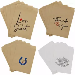 Geschenkomschakeling 5-30 stks Kraft Paper Red Love Letters Tassen Candy Food Packaging Procard Tas Bruiloft Verjaardag 13x18 cm