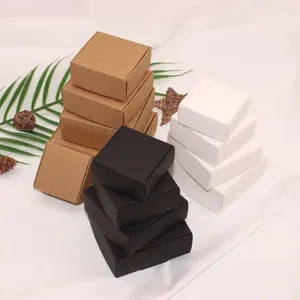 Cadeau cadeau 50 / 100pcs blanc noir kraft boîte d'emballage en carton carton savon à la main bonbons artisanat personnalisé
