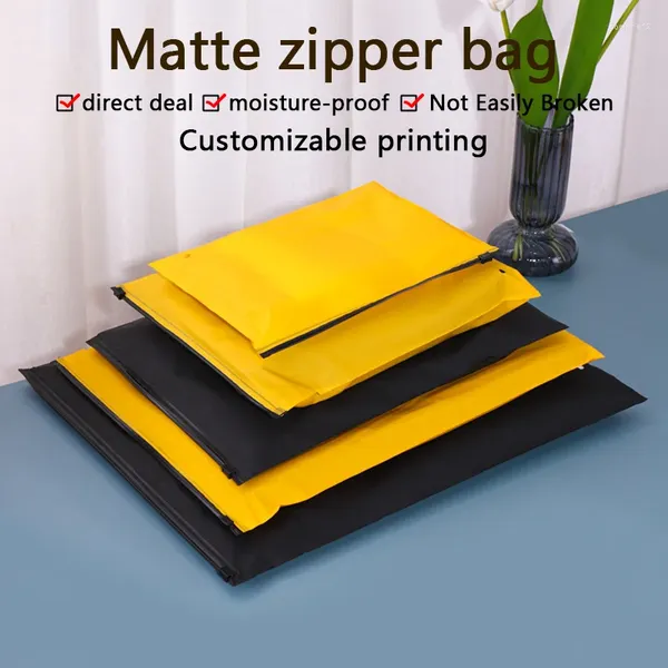 Envoltura de regalo 50 Mate Negro y amarillo Bolsa de plástico con cremallera Ropa Camiseta Jeans Vestido Ropa interior Producto Embalaje Logotipo impreso