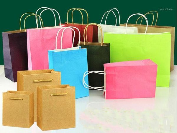 Envoltura de regalo 50 PCS / LOTE Bolsas de embalaje elegantes duraderas con asa Bolsa de papel Kraft para decoración de fiesta de boda Año Tela1