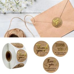 Emballage cadeau 500 pièces Kraft naturel fait à la main avec des autocollants de remerciement floraux pour la décoration de mariage/fête/boîte à bijoux