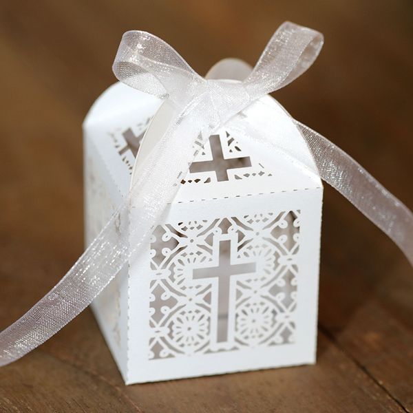 Emballage cadeau 50100pcs Cross Candy Box Boîtes d'emballage de faveur de Pâques avec ruban Christianisme Baptême Mariage Communion Baptême Décor 230625