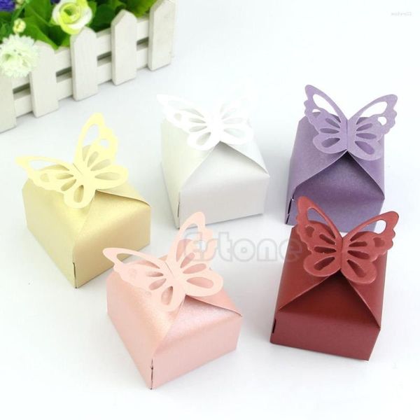 Enveloppe cadeau 50pcs Style papillon favori des boîtes à gâteau de bonbons pour la fête de mariage de mariage