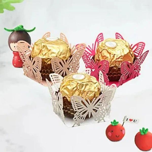 Envoltura de regalo 50 unids Caja de dulces Diseño hueco Cajas de embalaje de Navidad Papel decorativo Forma de mariposa Envoltura de chocolate de boda