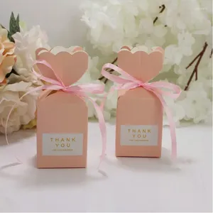 Enveloppe cadeau 50pcs Boîte de bonbons de mariage de style européen Boîte d'emballage d'anniversaire Vase Vase en forme de douche nuptiale Boîtes de faveur