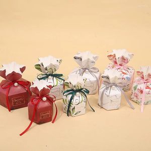 Enveloppe cadeau 50pcs Boîtes de bonbons de mariage en vase européen Sac d'anniversaire pliage de carton de carton