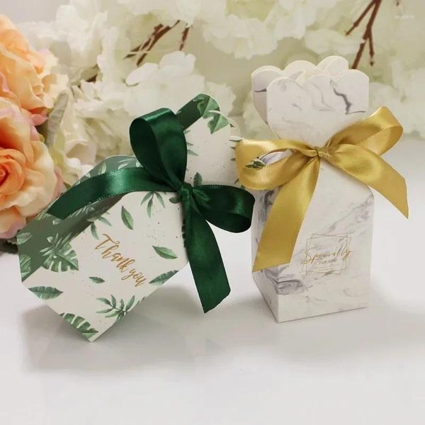 Cadeau cadeau 50pcs vase en queue de poisson boîte de bonbons floral jour de mariage faveur bébé sacs d'emballage avec ruban anniversaire