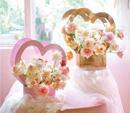 Emballage cadeau 50pcs forme de coeur portable boîte à fleurs sac papier boîtes d'emballage pour la fête de mariage décor fleuriste pratique fleurs coffret cadeau SN4445