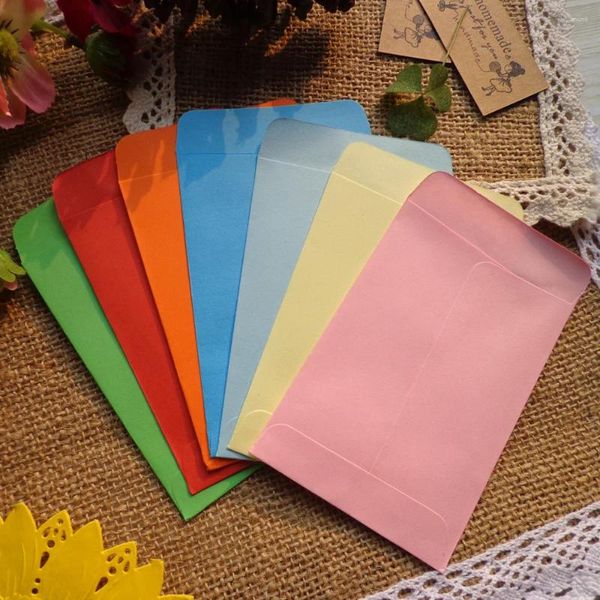 Enveloppe cadeau 50pcs mini-taille enveloppes sac en papier bonbon couleurs de couleur faveur gâterie de mariage