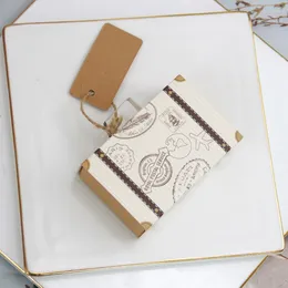 Enveloppe cadeau 50pcs mini-valise favorite Boîte de voyage en forme de voyage de voyage Favors de bonbons pour la fête de mariage