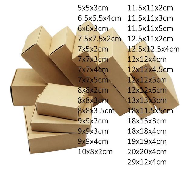 Cadeau cadeau 50pcs multi taille mignon carré kraft boîte d'emballage de mariage faveur fournitures savon à la main chocolat bonbons cadeau boîte 231020