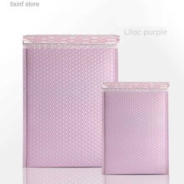 Cadeau Wrap 50pcs Purple Bubble Mailers Sacs d'emballage noirs pour les entreprises 25x30cm Poly Mailer Enveloppe En gros Emballage d'expédition personnalisé T240309