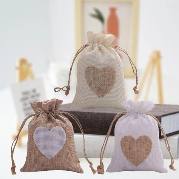 Cadeau cadeau 5pcs coeur sacs de cordon adhésif sacs de fête de Noël faveurs de haute qualité petites pochettes de toile de jute de mariage pour les invités